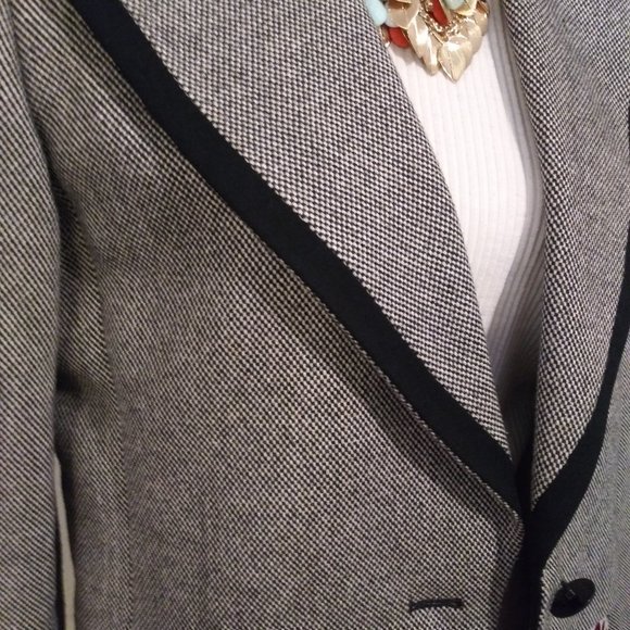 1656 Size Large Sasson Upcycled Jacket - Picture 2 of 8